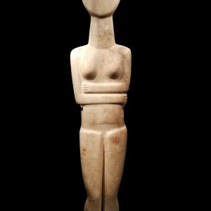 Cycladic figurine of the Kapsala type, ca. 2,700-2,200 BC. Museum of Cycladic Art.