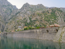 Kotor's northern walls and the Ĺ kudra River.